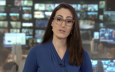 Raquel Novaes no comando do Edição das 10h, da GloboNews