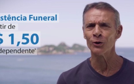 O ator Mário Gomes em vídeo comercial da agência funerária Real Pax