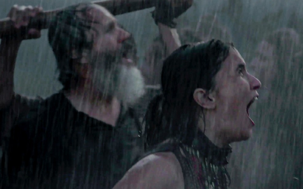 Atores de Gênesis gritam durante cena de dilúvio na novela da Record