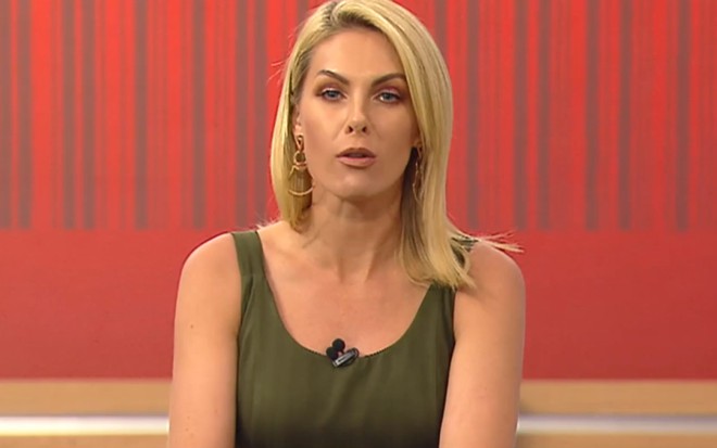 A apresentadora Ana Hickmann no Hoje em Dia