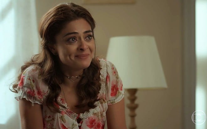 Bibi (Juliana Paes) emocionada em cena de A Força do Querer