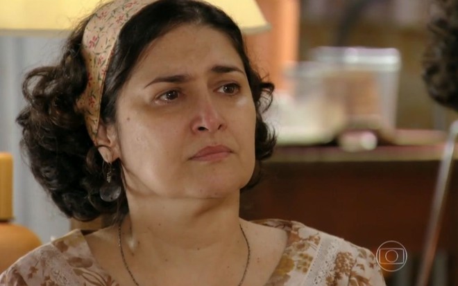 Maria Adília (Inez Viana) em cena de Flor do Caribe