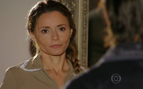 Doralice (Rita Guedes) em cena de Flor do Caribe