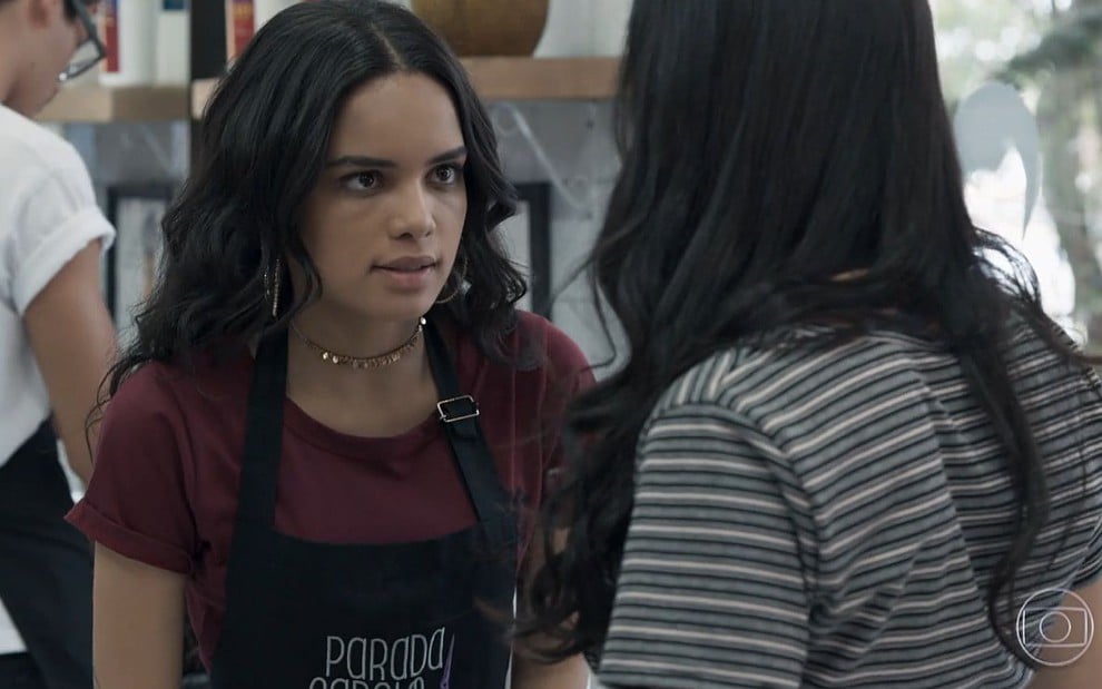 K2 (Carol Macedo) aflita em cena de Malhação - Viva a Diferença