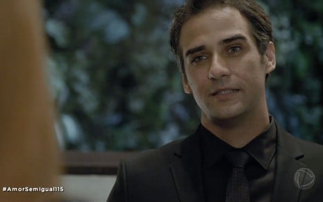 Miguel (Rafael Sardão) em cena de Amor Sem Igual