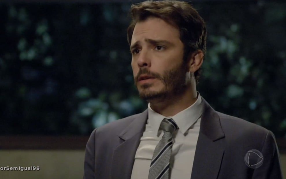 Tobias (Thiago Rodrigues) em cena de Amor Sem Igual