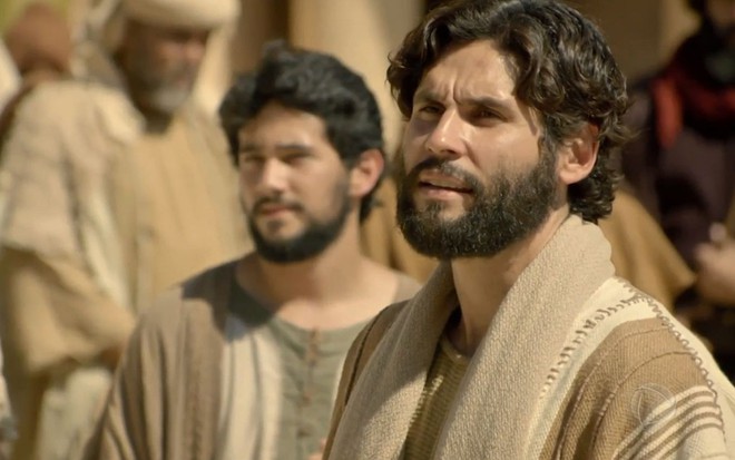 Jesus (Dudu Azevedo) em cena de Jesus