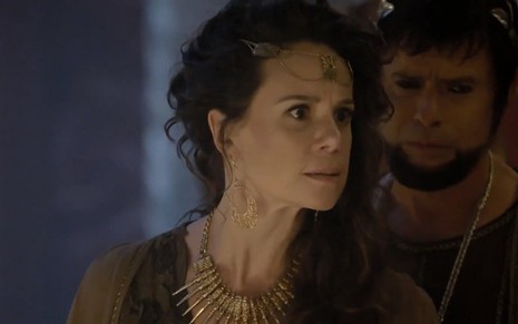 Herodíade (Vanessa Gerbelli) furiosa em cena de Jesus