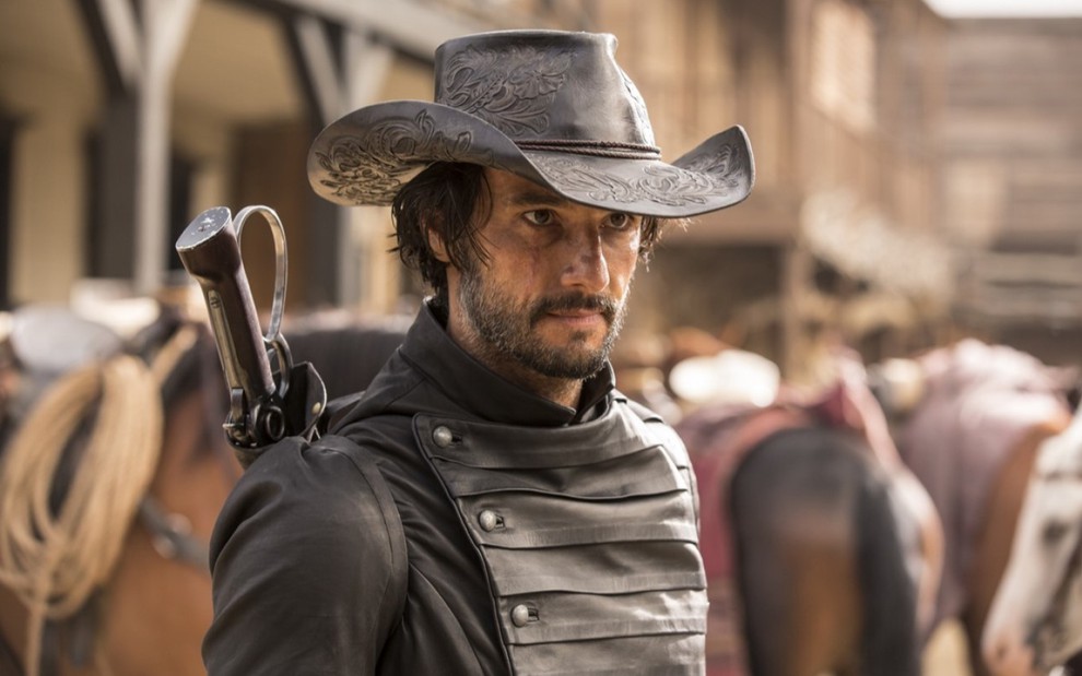 Rodrigo Santoro em cena de Westworld