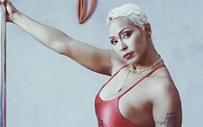 Rosiane Pinheiro em ensaio fotográfico para seu Instagram em foto publicada em 21 de novembro de 2019