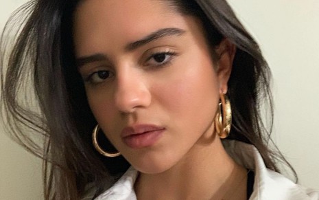 Sasha Calle em publicidade para seu Instagram em agosto de 2019