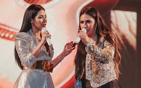 As cantoras Simone e Simaria em show no festival Villa Mix Goiânia em maio de 2019