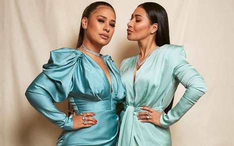 Simone e Simaria em foto publicada no Instagram de Alberth Franconaid, stylist, em 6 de janeiro de 2020