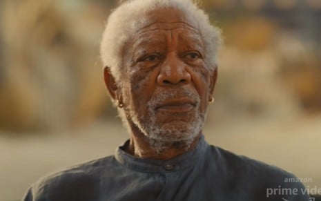 Morgan Freeman em cena do trailer da minissérie Solos