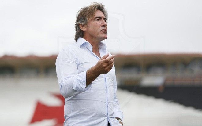 Técnico Ricardo Sá Pinto, contratado recentemente pelo Vasco