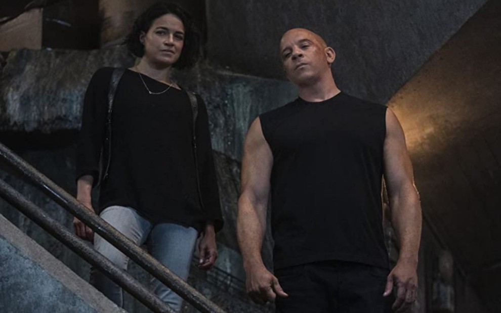 Michelle Rodriguez e Vin Diesel em cena de Velozes & Furiosos 9