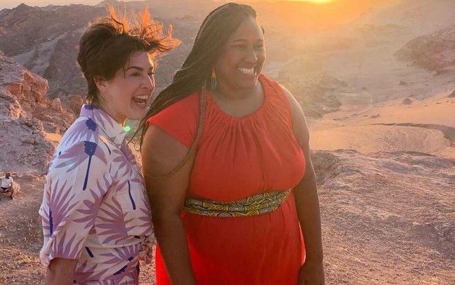 As apresentadoras Fernanda Paes Leme e Luana Xavier, do Viagem a Qualquer Custo, no deserto do Atacama, Chile