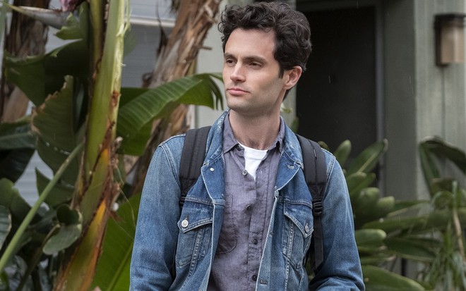 O ator Penn Badgley em cena da segunda temporada de You; drama da Netflix retorna no próximo dia 26