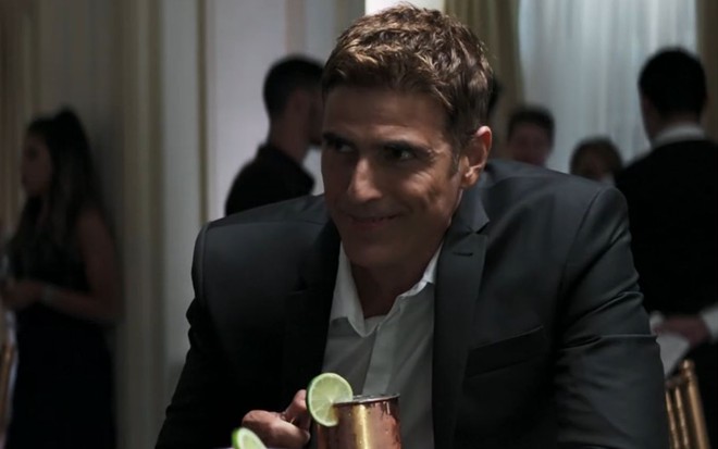 Imagem de Reynaldo Gianecchini como Régis em cena de A Dona do Pedaço (2019)
