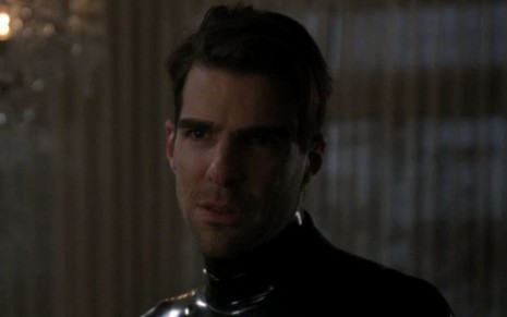 Zachary Quinto em cena de American Horror Story: Murder House