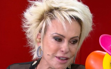 Ana Maria Braga chora no Mais Você de segunda-feira, da Globo, em 17 de outubro
