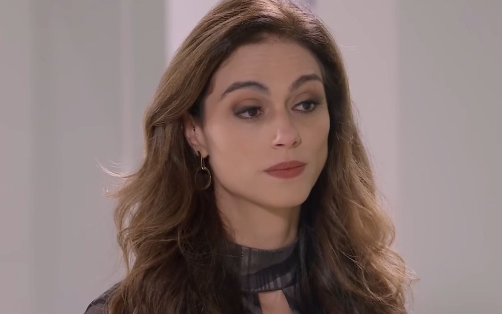 Ana Paula Valverde como Tânia na novela Poliana Moça