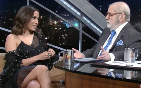 Imagem de Anitta e Jô Soares em entrevista em 2016