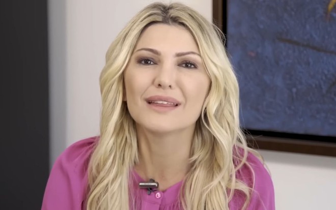 Imagem de Antonia Fontenelle em vídeo no YouTube