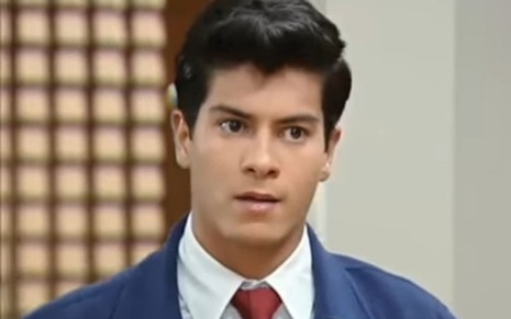 Arthur Aguiar em cena de Rebelde