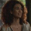 Bárbara Colen olha para frente com cara séria em Quanto Mais Vida, Melhor, novela das nove da Globo
