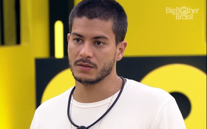 Imagem de Arthur Aguiar durante Almoço do Anjo no BBB 22