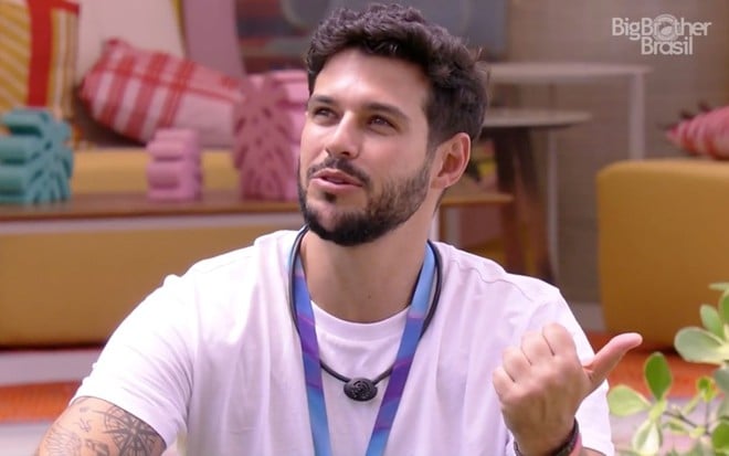 Rodrigo Mussi deu o que falar nas redes ao pagar um mico no primeiro Almoço do Anjo do BBB 22