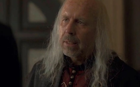 Imagem de Paddy Considine durante cena da 1ª temporada de A Casa do Dragão