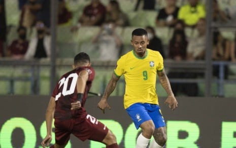 O jogador de futebol do Brasil Gabriel Jesus no jogo Venezuela x Brasil pelas Eliminatórias da Copa do Mundo na quinta (7); partida exibida na Globo