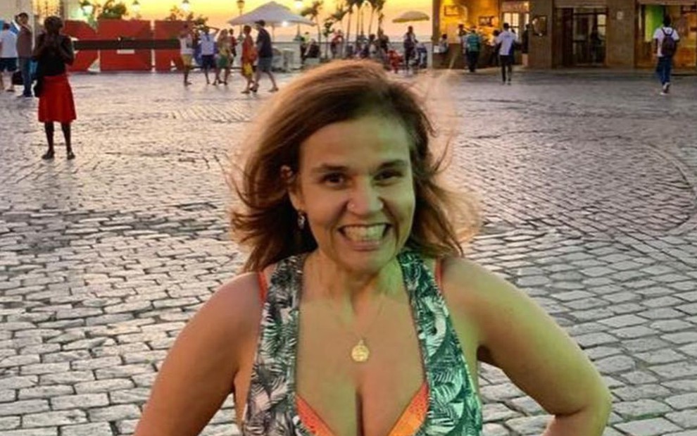 Claudia Rodrigues posando para foto no Instagram