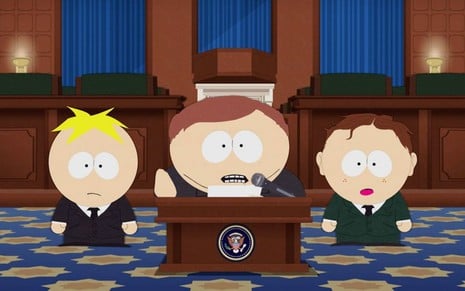 Eric Cartman está discursando em um tribunal em cena de South Park