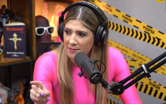 Imagem de Dani Calabresa durante participação no Podpah