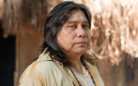 Daniel Munduruku em foto da novela Terra e Paixão