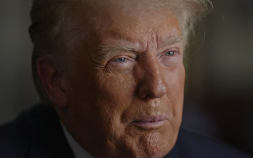 Imagem de Donald Trump no documentário Unprecedented
