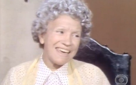 Ema D'Avila sorri em cena da novela Marron Glacé (1979)