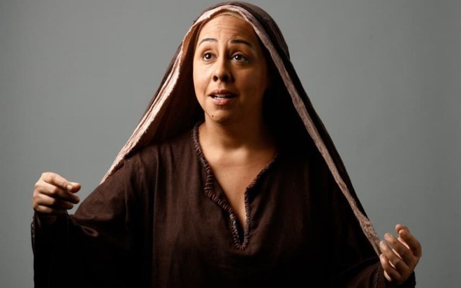 Evelyn Castro como Maria para Teocracia em Vertigem