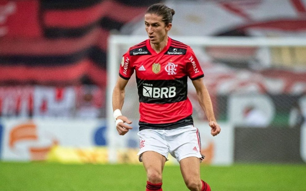 Imagem de Filipe Luís durante jogo do Flamengo