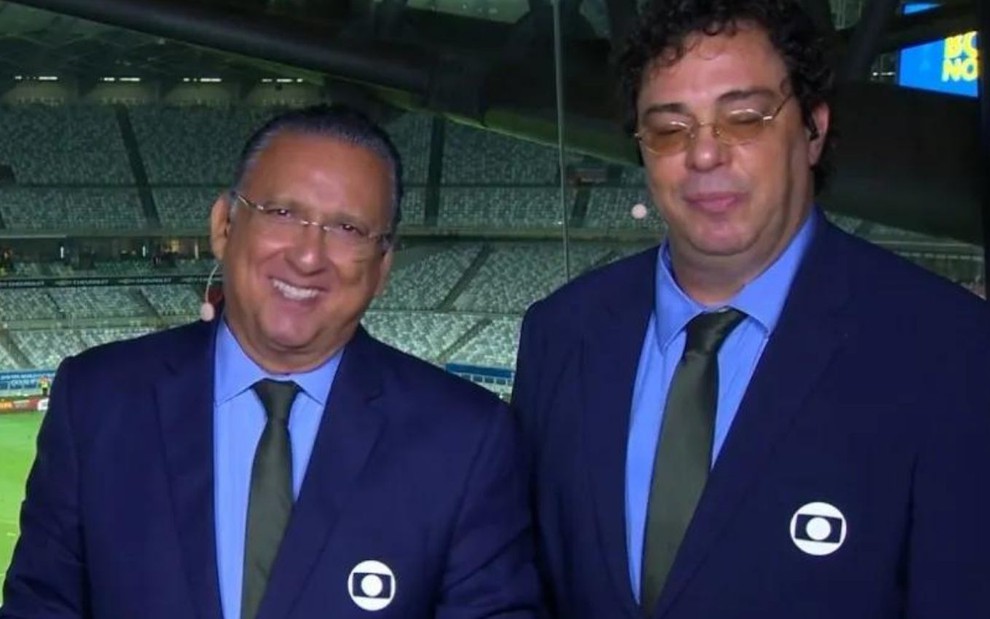 Galvão Bueno e Casagrande em cabine de transmissão da Globo