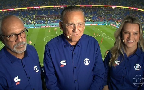 Galvão Bueno acompanhado de Junior e Ana Thais Matos em cabine de transmissão no Catar, pela Copa do Mundo