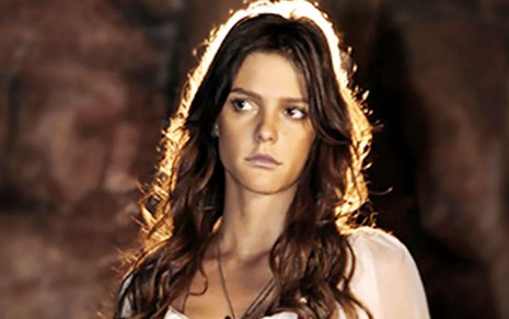 Fernanda Lima caracterizada como Diana Bullock em cena de Bang Bang