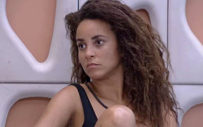 Domitila Barros na área externa do BBB 23