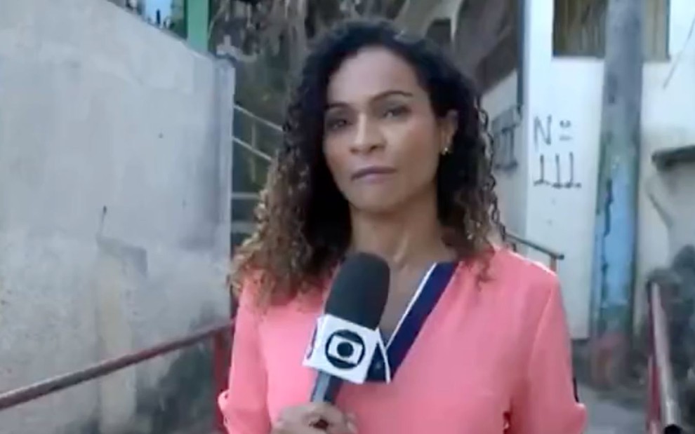 Repórter de afiliada da Globo é ameaçada ao vivo por homem armado:  'Nervosa' · Notícias da TV