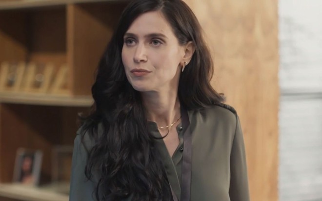 Regina (Mel Lisboa) em cena de Cara e Coragem, novela das sete da Globo