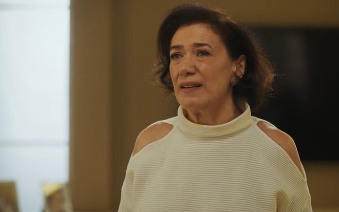 Bebel (Lilia Cabral) em cena de Fuzuê