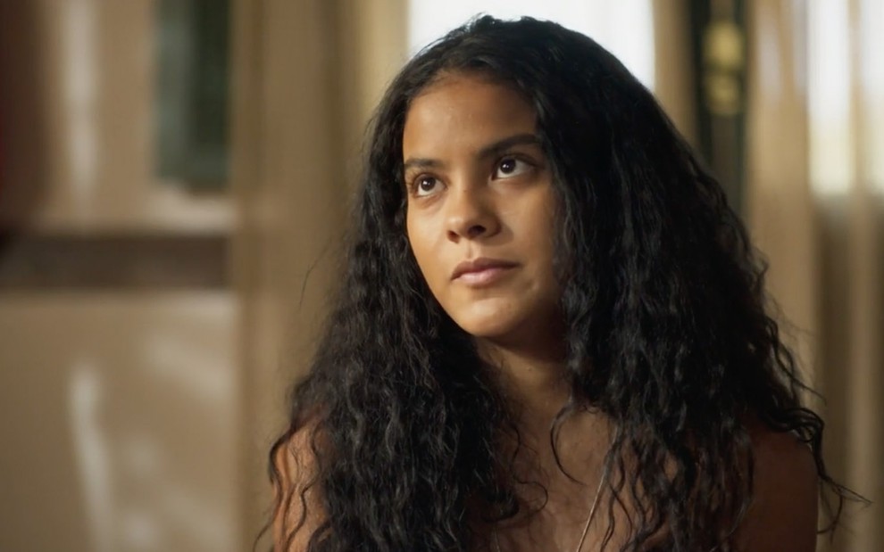 A atriz Bella Campos caracterizada como a Muda em cena de Pantanal